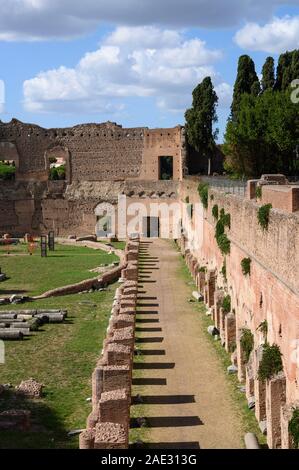 Rom. Italien. Die Pfälzische Stadion (Stadio Palatino) des Palastes des Domitian (Palazzo di Domiziano) auf dem Palatin. Stockfoto