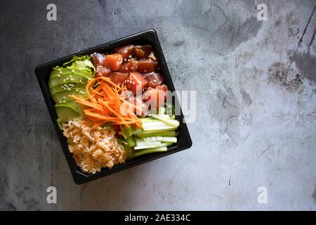 Thunfisch und Lachs Poke Schüssel Stockfoto