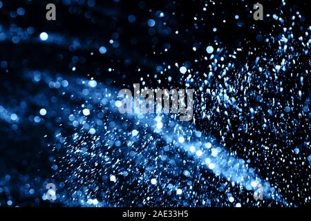 Blau schimmernden Abstrakt Hintergrund. Festliche Konzept. Farbe des Jahres Konzept 2020. Stockfoto