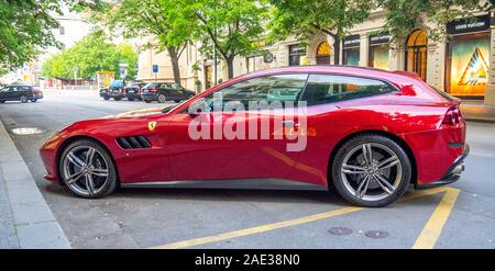 Roten FERRARI GTC 4Lusso T Stockfoto