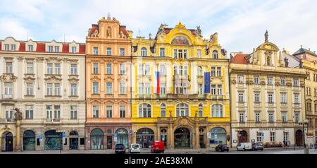 Fassade des ehemaligen Prague City Versicherung jetzt Ministerium für regionale Entwicklung in der Altstadt Staré Město in Prag in der Tschechischen Republik. Stockfoto