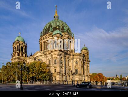 Berliner Dom (Dom) im Morgenlicht Stockfoto