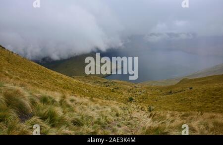 Blick von der schönen Lagunas de Mojanda aus dem Fuya Fuya Trail, Otavalo, Ecuado Stockfoto