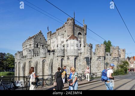 Mittelalterliche Gravensteen/Schloss der Grafen in der historischen Altstadt von Gent, Flandern, Belgien Stockfoto