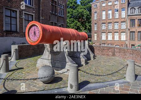 Die mittelalterliche Rot cannon Dulle Griet/Mad Meg, aus dem 15. Jahrhundert mit schmiedeeisernen bombardieren, großkaliber-Gewehr in der Stadt Gent/Gent, Flandern, Belgien Stockfoto