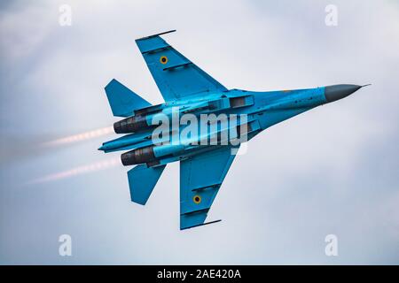 FAIRFORD/DEUTSCHLAND - vom 13. Juli 2018: ukrainische Luftwaffe Suchoi Su-27 Flanker P58 Fighter jet Display für RIAT Royal International Air Tattoo 20. Stockfoto