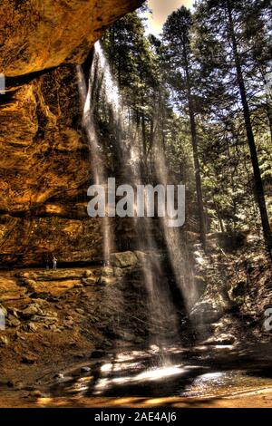 Ash Höhle fällt, Hocking Hills State Park, Ohio Stockfoto