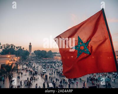 Schöne rote Flagge von Marokko Stockfoto