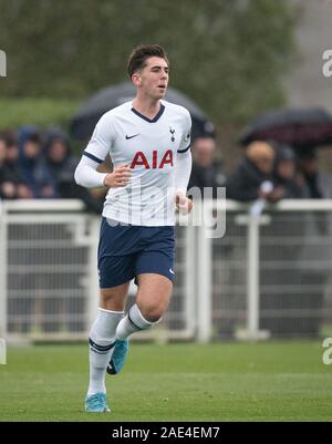 Hotspur Weg, UK. 06 Dez, 2019. Luis Binks der Sporen in der Premier League 2 Übereinstimmung zwischen den Tottenham Hotspur U 23 und U 23 in Liverpool Tottenham Hotspur Training Ground, Hotspur Weg, England am 6. Dezember 2019. Foto von Andy Rowland. Credit: PRiME Media Images/Alamy leben Nachrichten Stockfoto