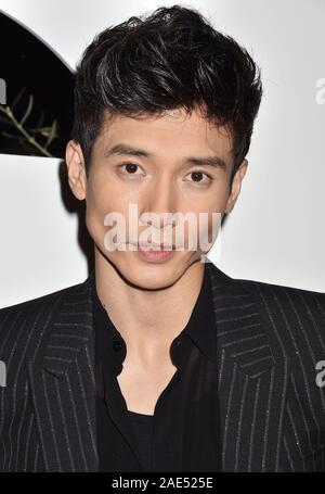 WEST Hollywood, CA - 05 Dezember: Manny Jacinto besucht die 2019 GQ Männer des Jahres Feier am West Hollywood EDITION auf 05 Dezember, 2019 in West Hollywood, Kalifornien. Stockfoto