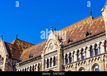 Matthias Kirche, eine katholische Kirche in der Heiligen Dreifaltigkeit, die Budaer Burg, Budapest, Ungarn, liegt, Stockfoto