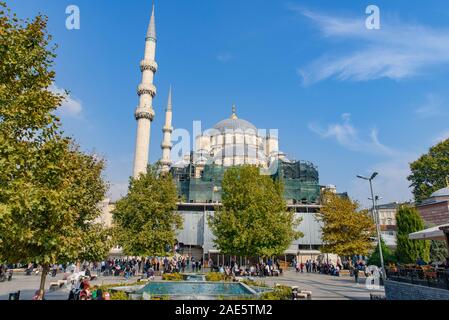 Neue Moschee (Yeni Cami), eine osmanische imperiale Moschee im Eminonu-Viertel von Istanbul, Türkei Stockfoto