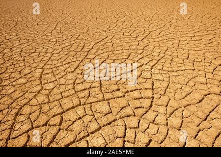 Ausgedörrte Erde in der Grambia Region der Halbinsel Guajira im Norden von Kolumbien. Stockfoto