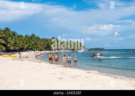 Der Strand von San Luis auf der Insel San Andres, Kolumbien. Stockfoto