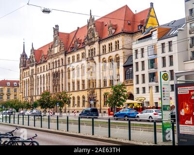 Landgericht Breite Weg im Justizzentrum im ehemaligen Postamt im niederländischen Gotischen Bauwesen Altstadt Magdeburg Sachsen-Anhalt Deutschland. Stockfoto