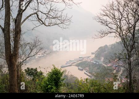 Luftbild des Dorfes Pak Beng, Laos, Asien Stockfoto