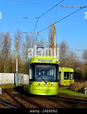 Nottingham Straßenbahn nähert sich dem Wilkinson Street Haltestelle Nottingham, England, Großbritannien Stockfoto