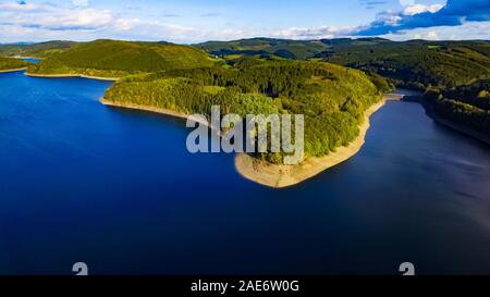 Blick über den Biggesee See in der Nähe sondern, NRW, Deutschland. Stockfoto