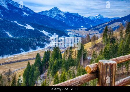 Ein Blick von Oben auf die Stadt San Candido Stockfoto