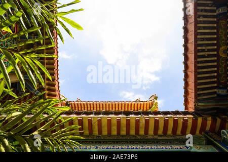 (Selektive Fokus) einen atemberaubenden Blick auf die Kek Lok Si Tempels in Penang, Malaysia. Kek Lok Si Tempel ist der größte buddhistische Tempel in Malaysia. Stockfoto