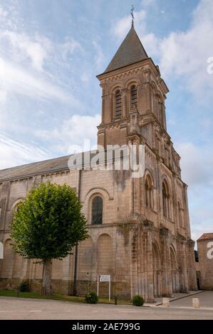 Kirche der Abtei Saint-Vincent, Nieul-sur-l'Autise, Vendee (85), Region Pays-de-la-Loire, Frankreich Stockfoto