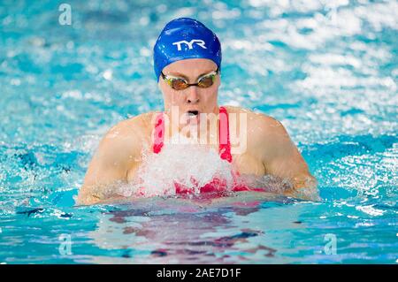 Großbritanniens Siobhan-Marie O'Connor in 200 m Individuelle Medley der Damen am Tag drei der Europäischen kurzen Kurs Schwimmen Meisterschaften in Tollcross International Swimming Centre, Glasgow konkurrieren. Stockfoto