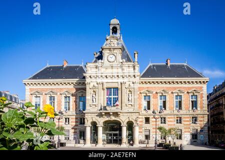 PARIS/FRANKREICH - September 3, 2019: 19 borough Rathaus Stockfoto