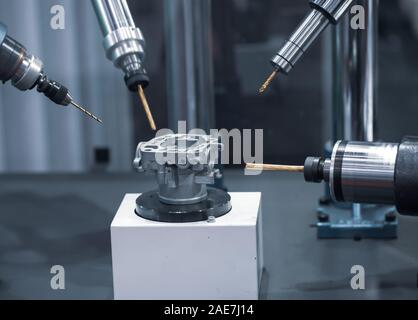 CNC-Bohren von mehreren bohren Tool ausführen Stockfoto