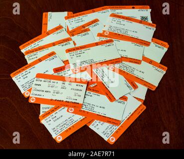 Stapel verwendet Scotrail Zug senior Bahncard Tickets für Bahnfahrten nach Edinburgh, Drem, Longniddry, Livingston, Schottland, UK Stockfoto