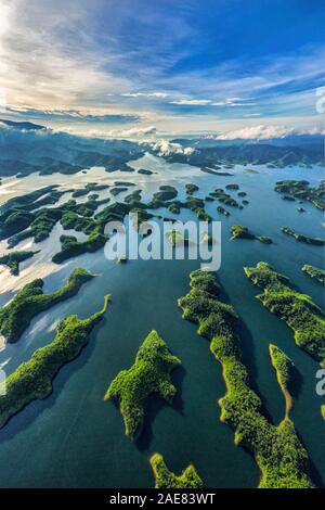 TA Dung Lake oder Dong Nai 3 Lake. Der Reservoir für die Stromerzeugung durch Wasserkraft in Dac Nong ( Dak Nong ), Vietnam Stockfoto