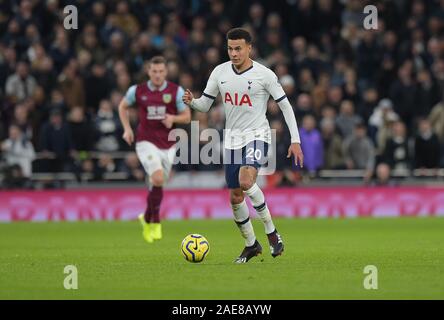 London, Großbritannien. 7. Dezember 2019. Dele Alli von Tottenham Hotspur während der Tottenham Hotspur vs FC Burnley Premier League Football Match an der Tottenham Hotspur Stadion am 7. Dezember 2019 - EDITORIAL NUR VERWENDEN Keine Verwendung mit nicht autorisierten Audio-, Video-, Daten-, Spielpläne (außerhalb der EU), Verein/liga Logos oder "live" Dienstleistungen. On-line-in-Verwendung beschränkt auf 45 Bildern (+15 in zusätzliche Zeit). Kein Einsatz zu emulieren, bewegte Bilder. Keine Verwendung in Wetten, Spiele oder einzelne Verein/Liga/player Publikationen/Dienstleistungen - Credit: Martin Dalton/Alamy leben Nachrichten Stockfoto