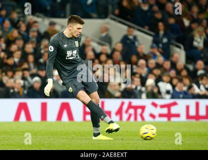 LONDON, VEREINIGTES KÖNIGREICH. Dezember 07 Burnley von Nick Pope während der Englischen Premier League zwischen den Tottenham Hotspur und Burnley bei Tottenham Hotspur Stadion, London, England am 07. Dezember 2019 Quelle: Aktion Foto Sport/Alamy leben Nachrichten Stockfoto