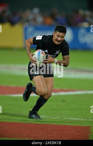 DUBAI, VAE, 7. Dez 2019. Aktion aus der Frauen Finale der 2019 Emirate Dubai Rugby Sevens Turnier, Teil der 2019 HSBC World Series. Neuseeland besiegt Kanada 17 - 14 die Frauen endgültig zu gewinnen. Stockfoto