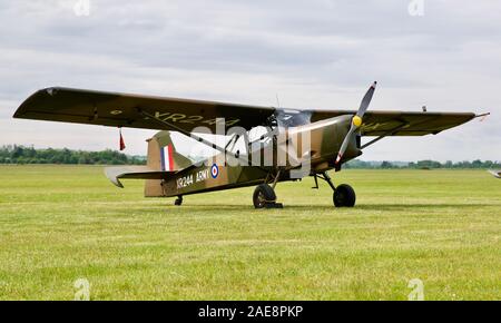 Auster Mk 9 (XR244) durch die historische Armee Flugzeuge Flug auf der Flightline im Imperial War Museum, Duxford am 26. Mai 2019 Stockfoto