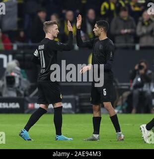 Dortmund, Deutschland. 07 Dez, 2019. firo: 07.12.2019, Fußball, 1.Bundesliga, Saison 2019/2020, BVB, Borussia Dortmund - Fortuna Düsseldorf 5:0 Marco Reus, BVB links Jubel mit HAKIMI | Verwendung der weltweiten Kredit: dpa/Alamy leben Nachrichten Stockfoto