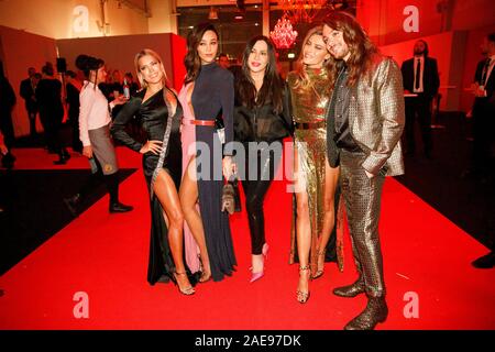 Berlin, Deutschland. 07 Dez, 2019. (L - r) Sylvie Meis, Verona Pooth, Simone Thomalla, Sophia Thomalla und Riccardo Simonetti, die fundraising Gala "Ein Herz für Kinder' in Berlin kommen. Credit: Carsten Koall/dpa/Alamy leben Nachrichten Stockfoto
