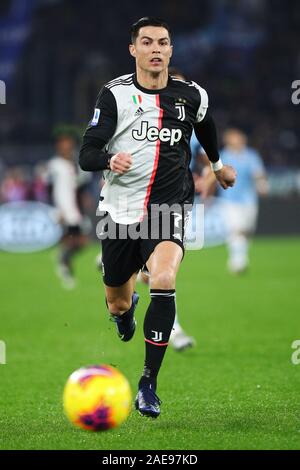 Rom, Italien. 07 Dez, 2019. Cristiano Ronaldo von Juventus Turin in der Italienischen Meisterschaft in der Serie A Fußballspiel zwischen SS Lazio Rom und Juventus am 7. Dezember 2019 im Stadio Olimpico in Rom, Italien - Foto Federico Proietti/ESPA-Bilder Quelle: European Sports Fotografische Agentur/Alamy leben Nachrichten Stockfoto