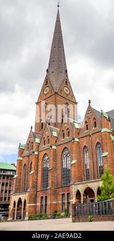 Gothic St Peter's Lutheran Church in Altstadt Hamburg Deutschland Stockfoto