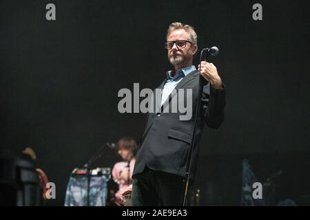 Brighton, UK. 7 Dec 2019, Matt Berninger der amerikanischen Band der Nationalen führt live auf der Bühne des Brighton Centre Credit: Jason Richardson/Alamy leben Nachrichten Stockfoto