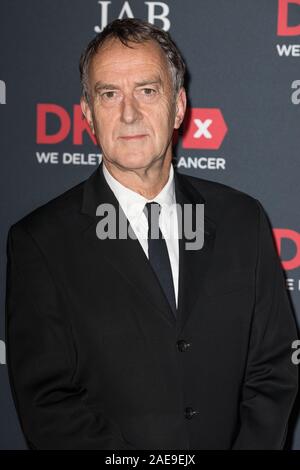 Roter Teppich Ankünfte für die DKMS jährliche grosse Liebe Gala 2019 im Roundhouse Mit: Angus Deayton Wo: London, Großbritannien Wann: 06 Aug 2019 Quelle: Phil Lewis/WENN.com Stockfoto