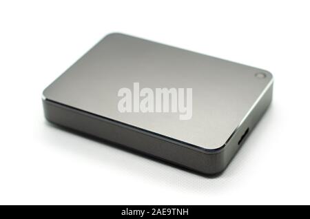 Externe Festplatte auf weißem Hintergrund Stockfoto