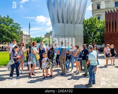 Jan-palach-Denkmal Skulptur, Denkmal das Haus Der Selbstmord von John Hejduk Architekt in Prag in der Tschechischen Republik. Stockfoto