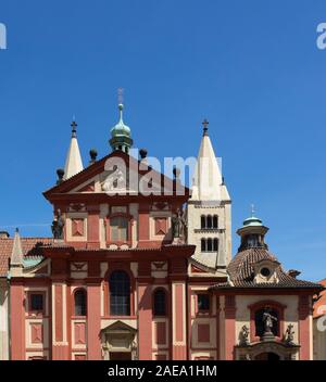 St. George's Basilica St. George's Square Prager Burg Komplex Prag Tschechische Republik. Stockfoto