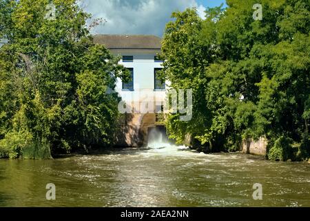 Erie Canal elektrischen Generator power house. Pioneer engineering Wunder. 363 km langen Wasserstraße im Jahre 1817 erbaut. Beförderung von Fracht. Stockfoto