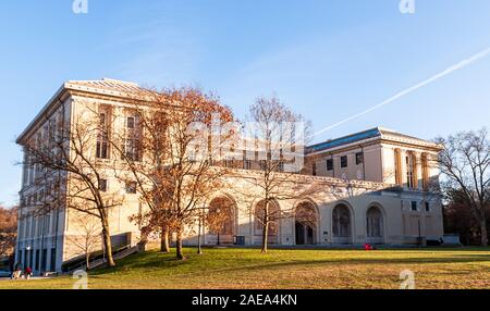 Die Alumni der Konzertsaal und der Hochschule der Bildenden Künste Gebäude auf dem Campus der Carnegie Mellon University, Pittsburgh, Pennsylvania, USA Stockfoto