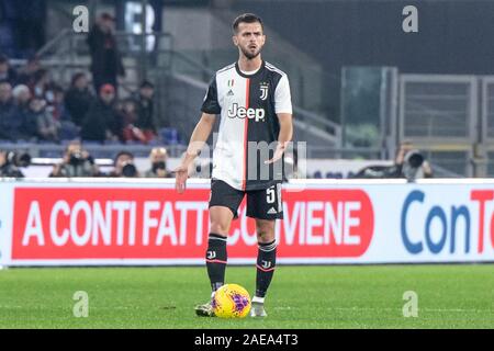 Rom, Italien. 07 Dez, 2019. Miralem Rudolph von Juventus Turin in der italienischen Serie A Fußballspiel zwischen Lazio Rom und Juventus im Olympiastadion in Rom, Latium (Endstand 3:1 gegen Juventus) Credit: SOPA Images Limited/Alamy Live Nachrichten gesehen Stockfoto