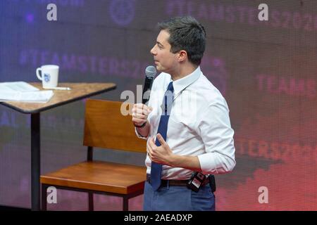 Cedar Rapids, Iowa, USA. 7. Dezember, 2019. Bürgermeister Peter buttigieg an der Teamsters Präsidentenforum in Cedar Rapids, Iowa, USA. Credit: Keith Turrill/Alamy leben Nachrichten Stockfoto