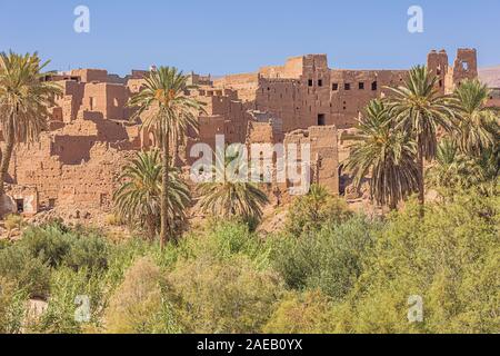 In der Nähe des verlassenen Dorfes Afanour neben Tinghir in der fruchtbaren Oase entlang der Wadi Todgha Stockfoto