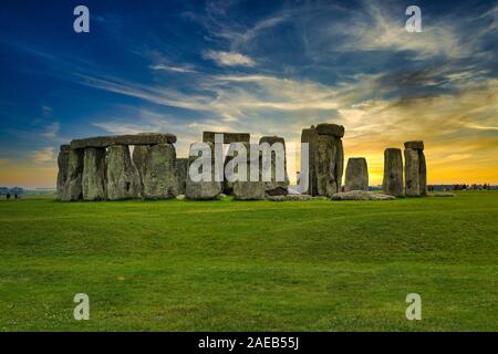 Wunderbare Aussicht auf den Sonnenuntergang von Stonehenge Stockfoto