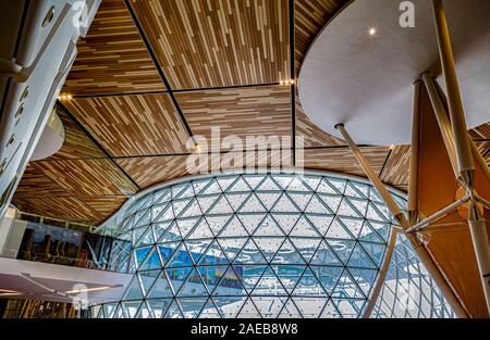 Detail der Menara International Airport Gebäude von Marrakesch, Marokko, mit seiner atemberaubenden architektonischen Design. Stockfoto